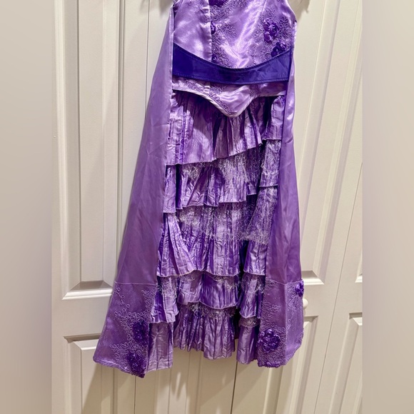 Disney Chasing Fireflies Descendants Mal Long Tier Ruffle Dress Girls 6 Costume - Picture 6 of 16